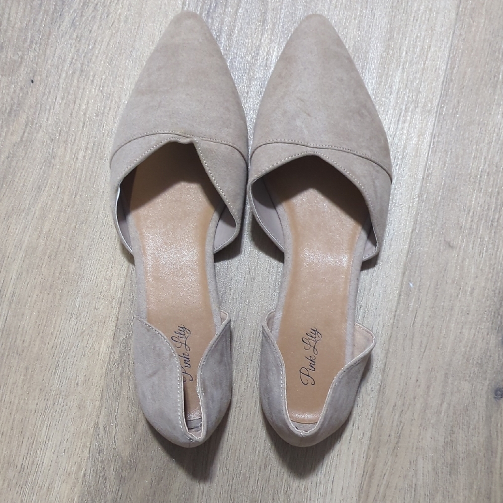 Pink Lily Women's Beige Loafers